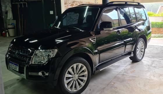 MITSUBISHI PAJERO FULL 3.2 HPE 4X4 16V TURBO INTERCOOLER DIESEL 4P AUTOMÁTICO